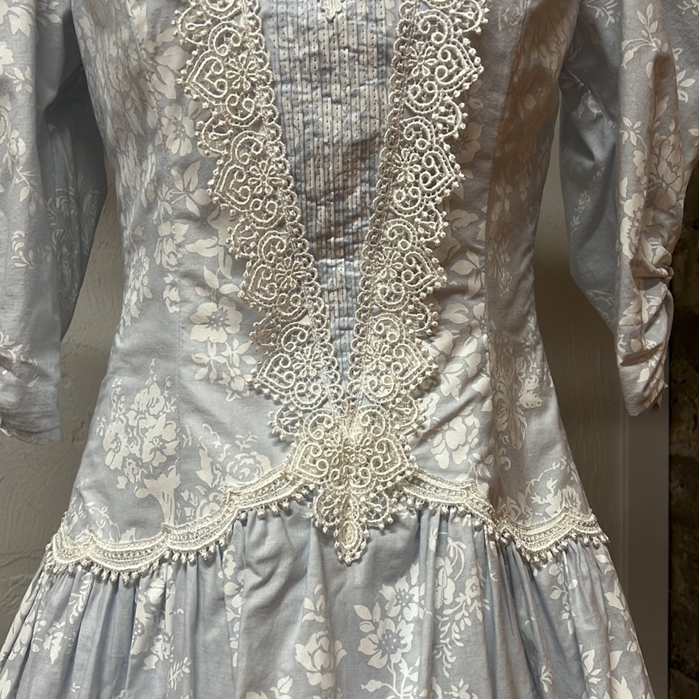 Jessica McClintock 1980s Floral Print Dropped Waistline Wedding Dress Size 4 - Picture 3 of 16